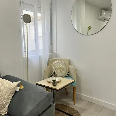 Mb En Pleno Centro Ronda